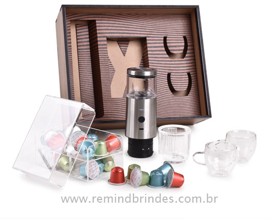Kit Café Espresso Tech 4 Peças - Cafeteira Elétrica, Cápsulas de Café e 2 Canecas