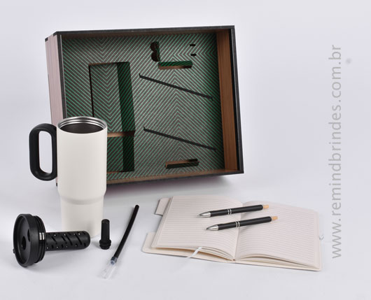 Kit Onboarding Personalizado 4 Peças com Caneca Térmica, Caderneta Ecológica e Canetas