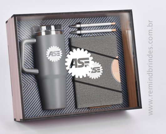 Kit Onboarding Executive 4 Peças com Caneca Térmica, Caderneta e Canetas Personalizado