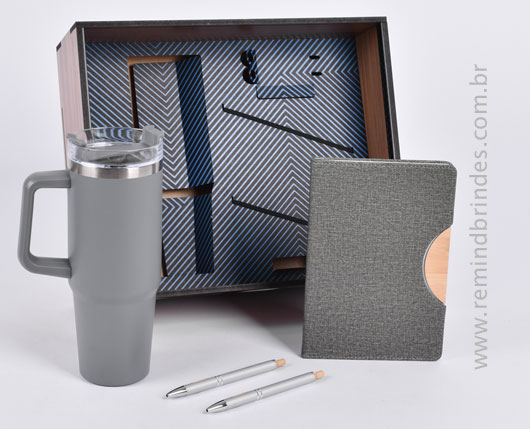 Kit Onboarding Executive 4 Peças com Caneca Térmica, Caderneta e Canetas Personalizado