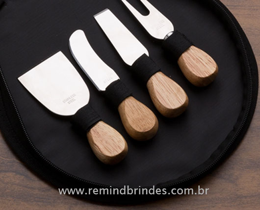 Kit Queijo e Gourmet Executive com Sacola, Tábua, Espátulas, Azeite e Temperos Personalizado