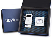 Kit Onboarding Tech com Carregador por Indução e Fone Bluetooth