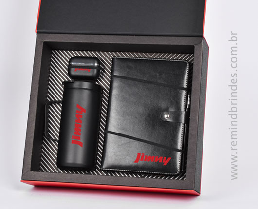 Kit Onboarding Premium Red com Caderneta com caneta, Caneca Térmica e Fone